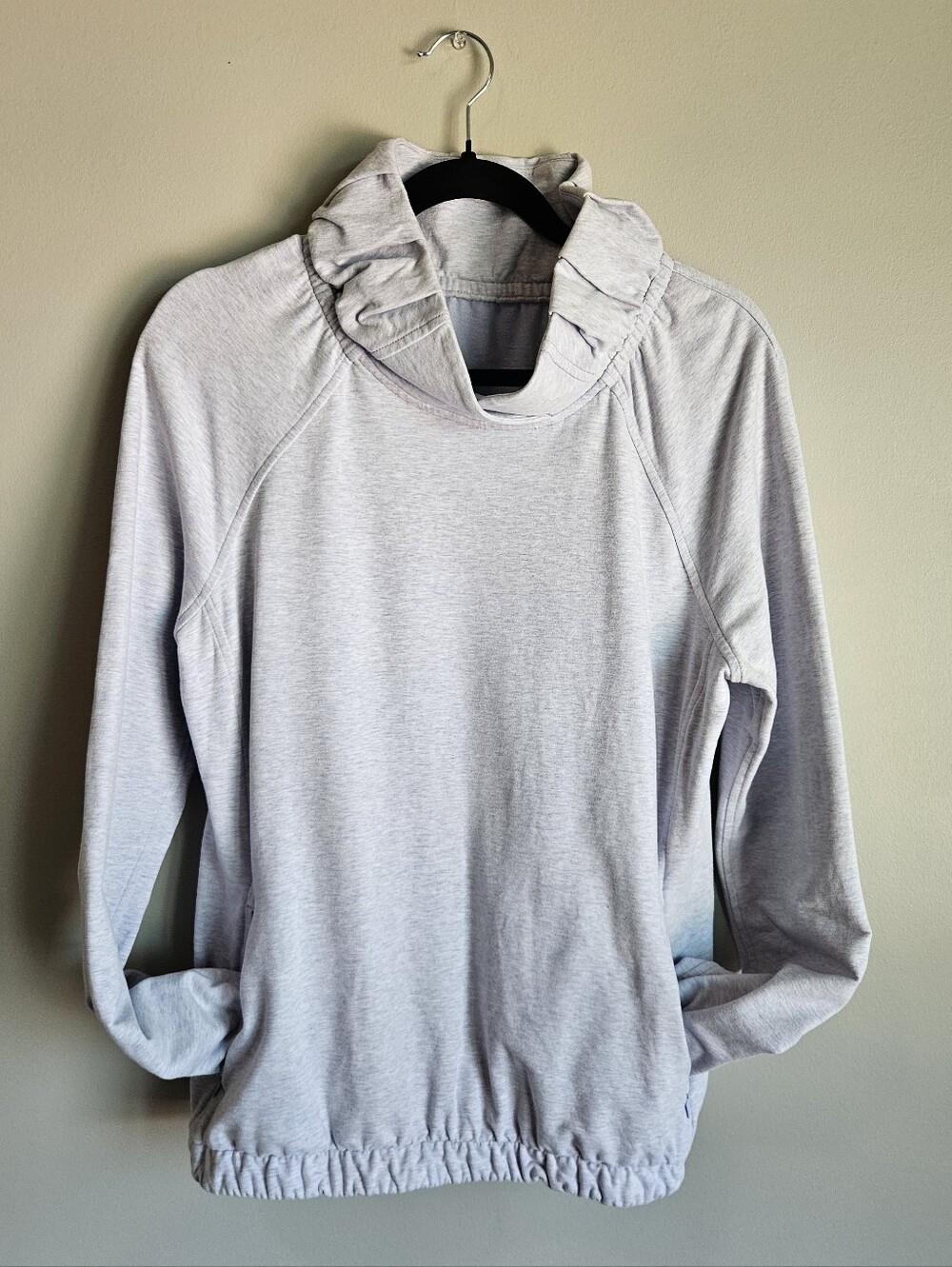 Lululemon Heather Gray Funnel Neck Pullover Sweatshirt Hidden Phone Pocket M